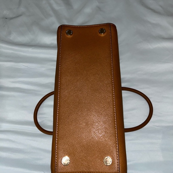 Michael Kors Handbag With Matching Wallet - Picture 3 of 10